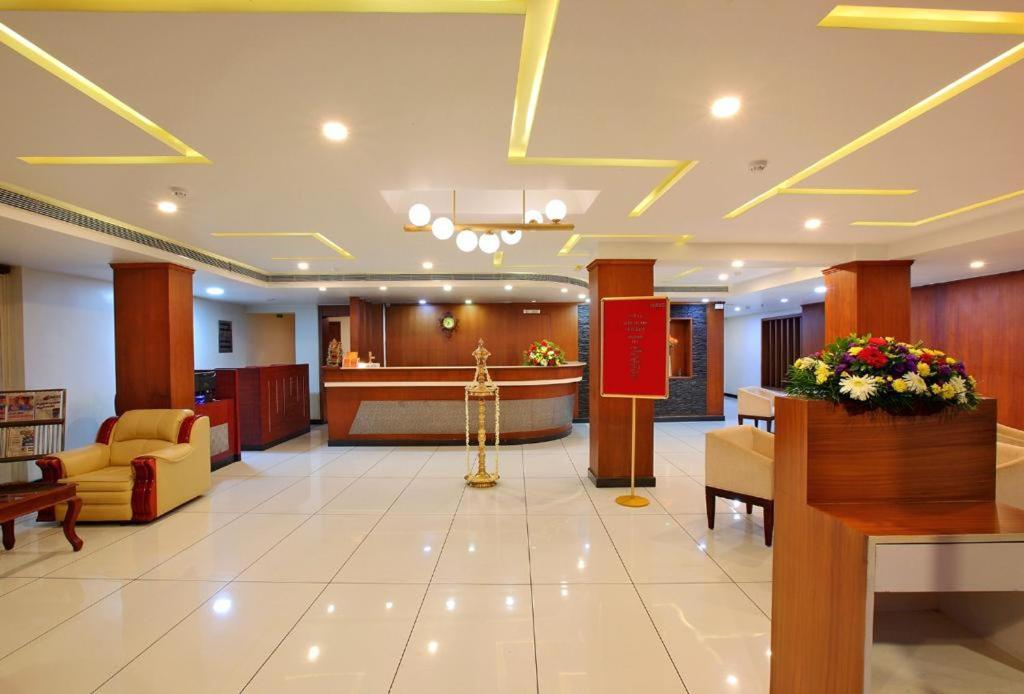 Sreevalsam Residency Kulanada Hotell Tāmarakulam Exteriör bild